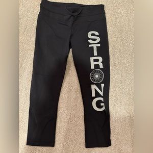 Soul cycle Lululemon athletica cropped workout pants. Black, size 8.